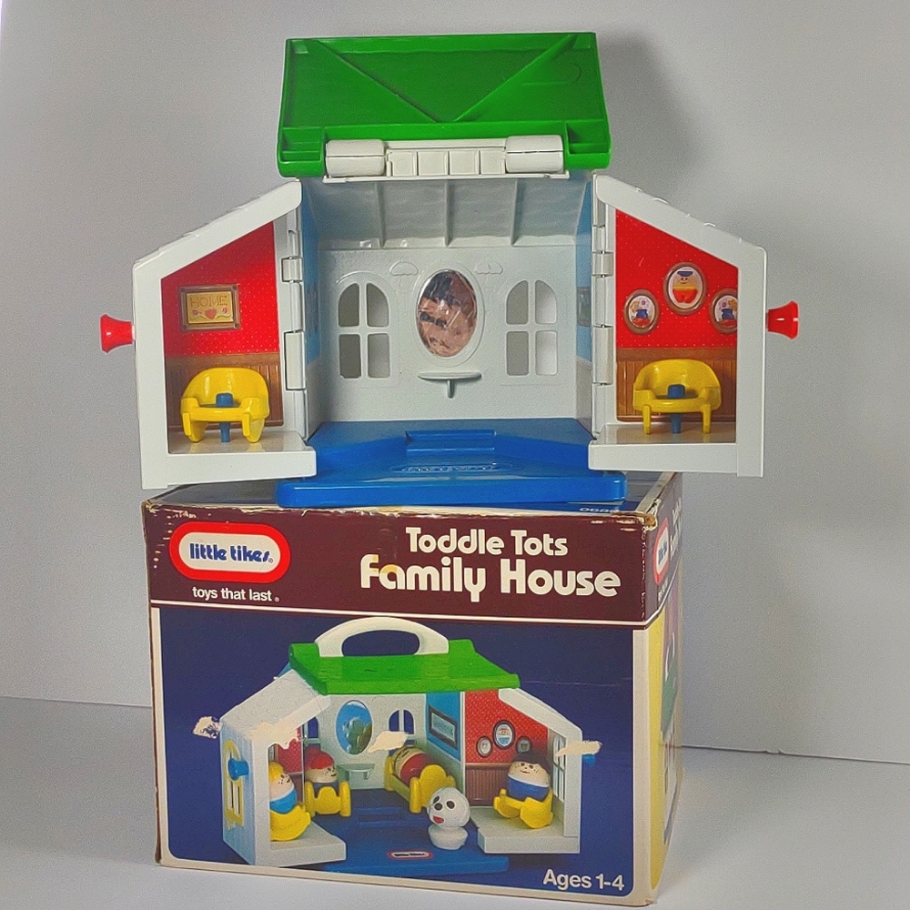 Vintage Little Tikes Toddle Tots Take Along Family House